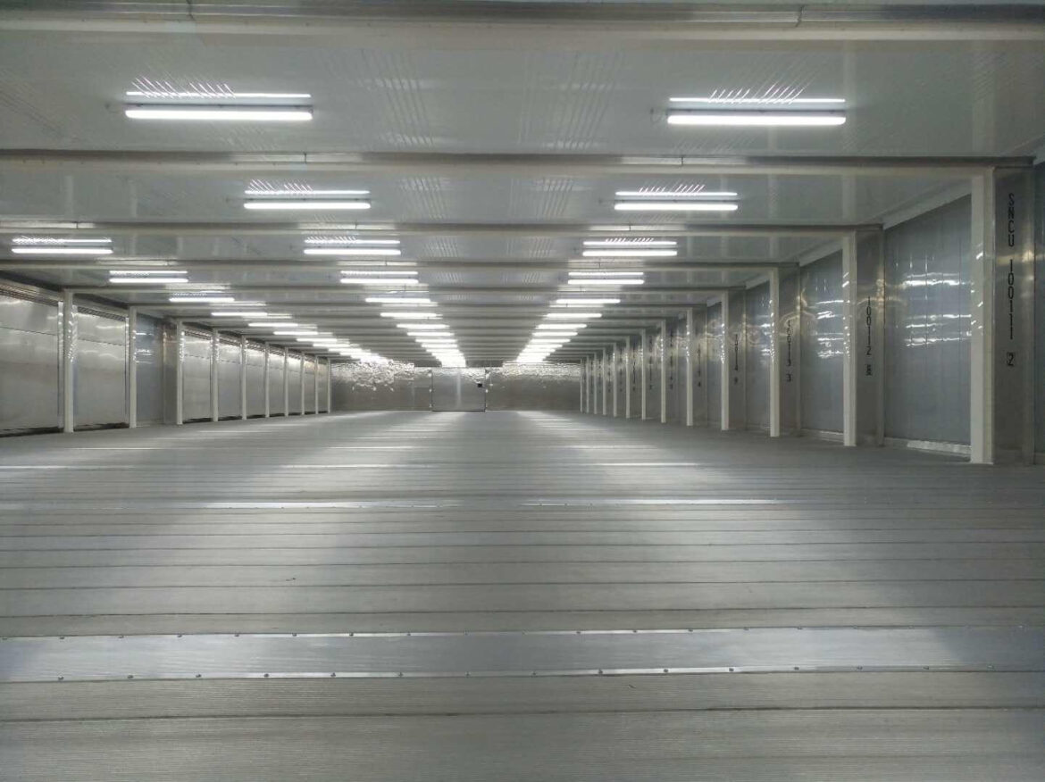 Cold Storage Complex Container Manufacturer
